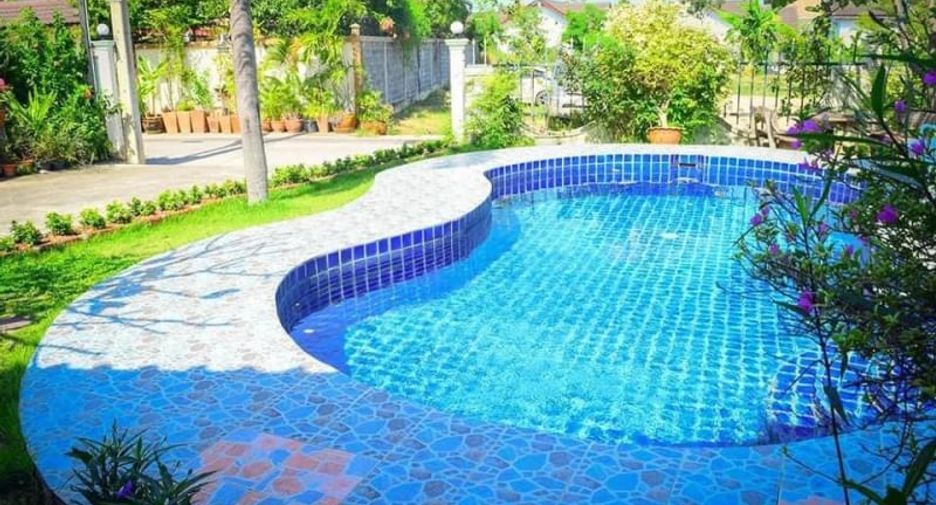 For sale 10 bed hotel in Pratumnak, Pattaya