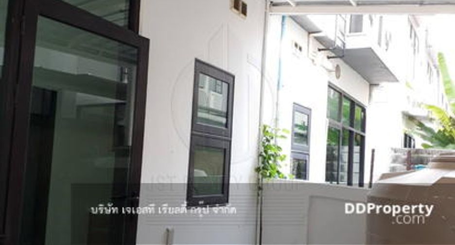 For rent and for sale retail Space in Bang Phli, Samut Prakan