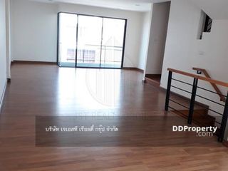 For rent and for sale retail Space in Bang Phli, Samut Prakan