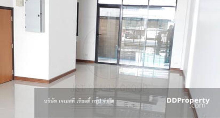 For rent and for sale retail Space in Bang Phli, Samut Prakan