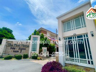 For sale 4 Beds townhouse in Lam Luk Ka, Pathum Thani