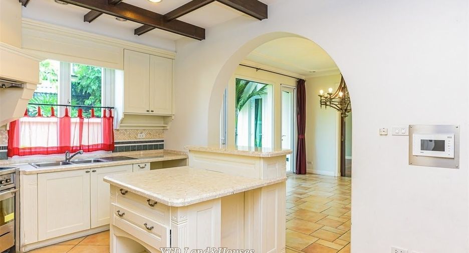 For sale 3 ベッドルーム house in Bang Phli, Samut Prakan