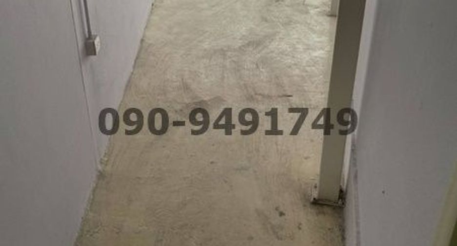 For rent 4 bedrooms retail Space in Nong Khaem, Bangkok