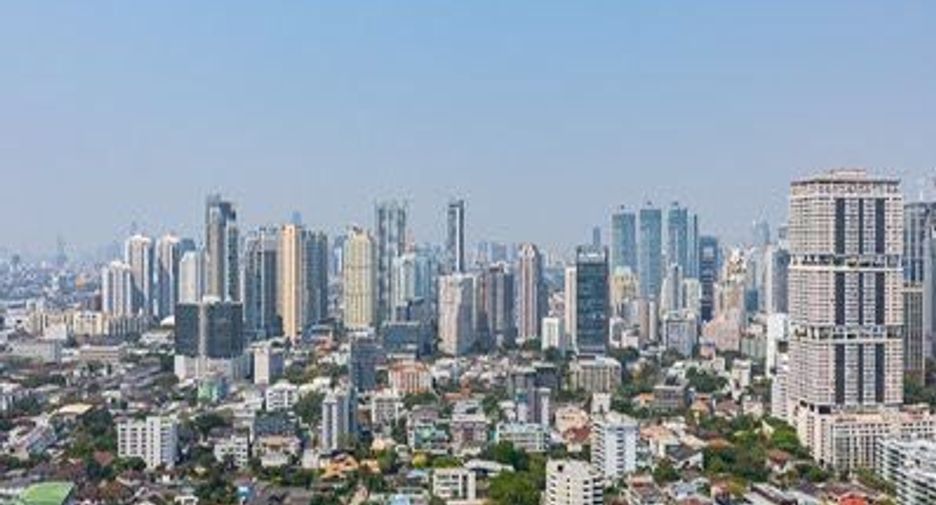 For sale 1 bed condo in Khlong Toei, Bangkok