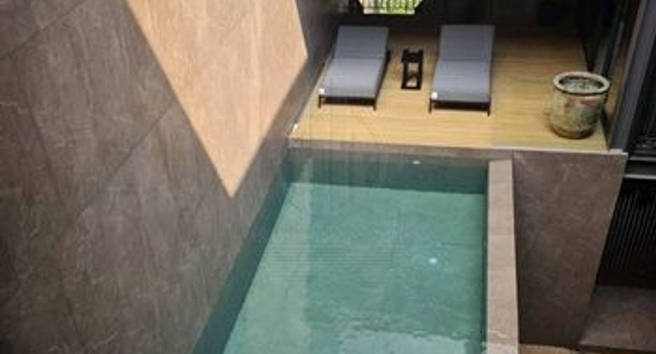 À vendre 4 chambres maison à Lat Phrao, Bangkok