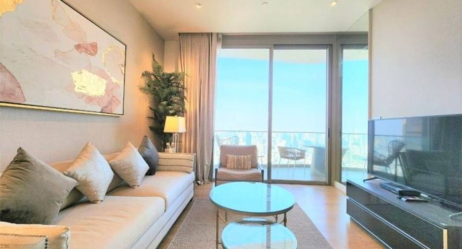 For rent 3 bedrooms condo in Khlong San, Bangkok