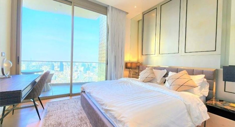 For rent 3 bedrooms condo in Khlong San, Bangkok