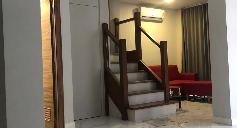 For rent 3 bedrooms office in Watthana, Bangkok