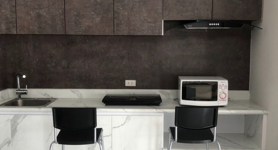 For rent 3 bedrooms office in Watthana, Bangkok