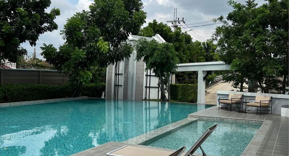 For rent 3 bedrooms townhouse in Bang Phli, Samut Prakan