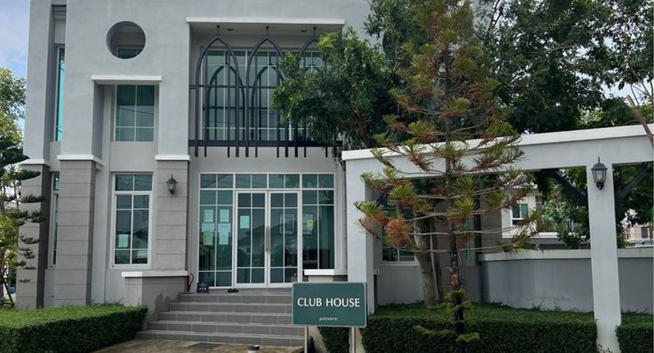 For rent 3 bedrooms townhouse in Bang Phli, Samut Prakan