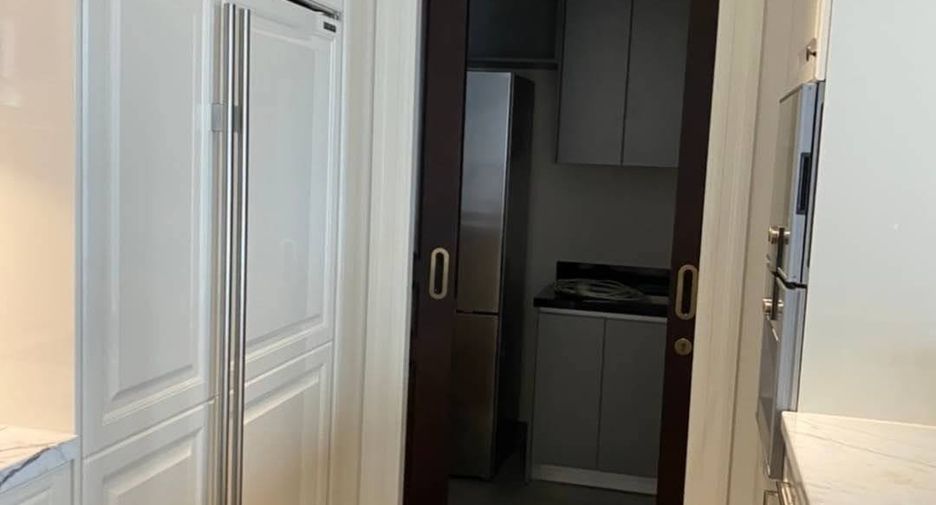 À louer et à vendre 3 chambres condo à Pathum Wan, Bangkok