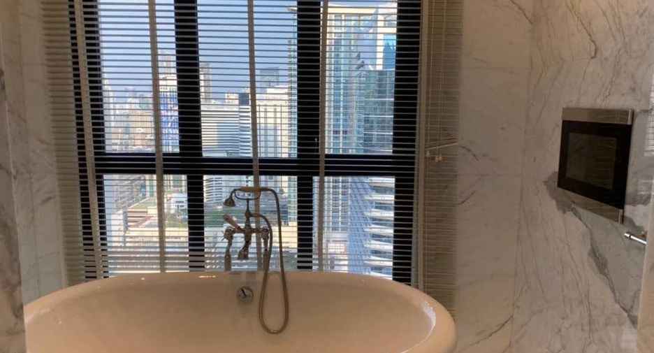À louer et à vendre 3 chambres condo à Pathum Wan, Bangkok