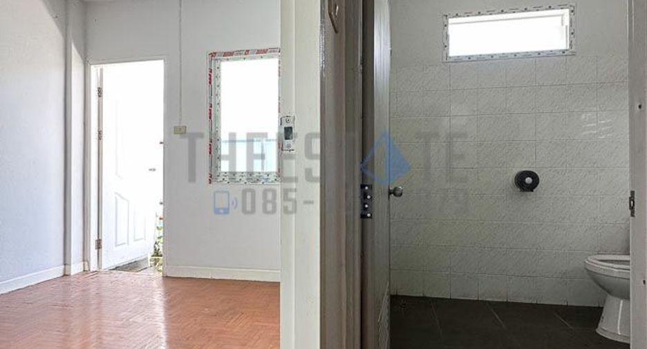 For sale 2 Beds townhouse in Saraphi, Chiang Mai