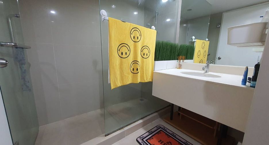 Condo en venta de 2 habitaciones en Khlong Toei, Bangkok