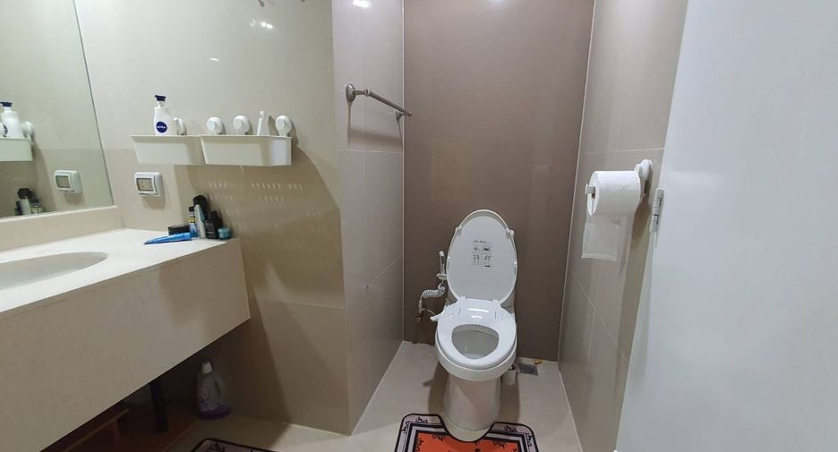 Condo en venta de 2 habitaciones en Khlong Toei, Bangkok
