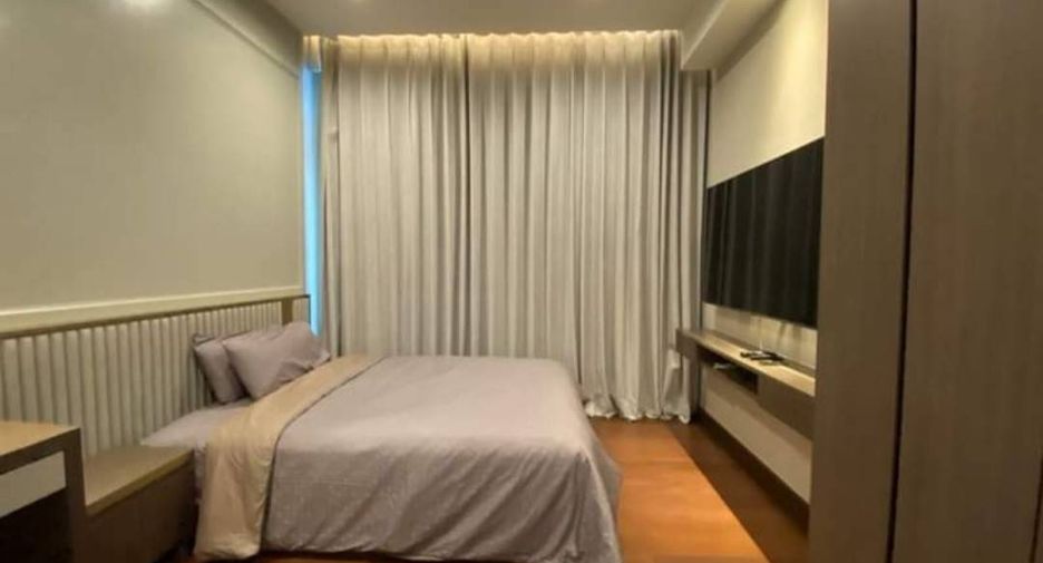 For rent and for sale 3 bedrooms condo in Khlong Toei, Bangkok