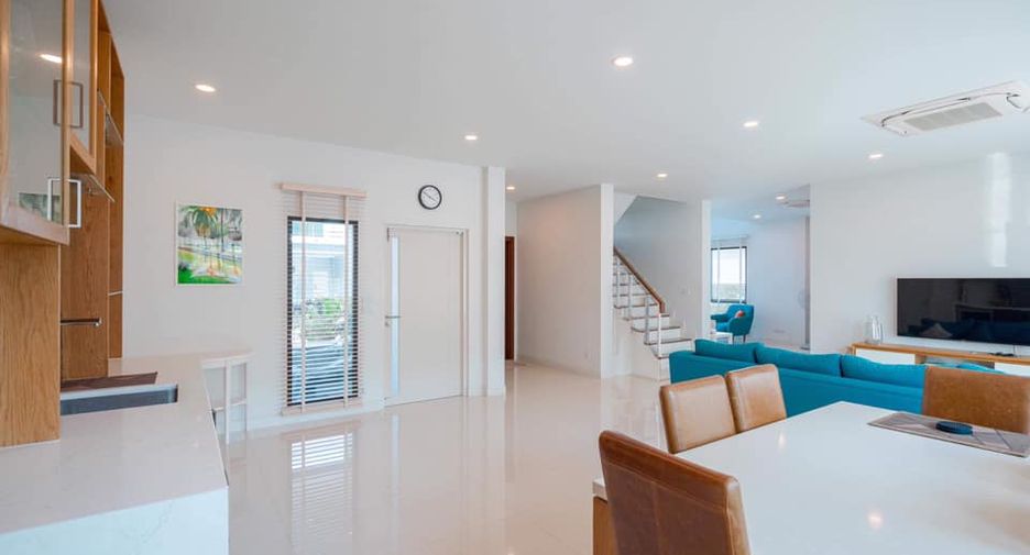 For rent and for sale 5 bedrooms house in Saphan Sung, Bangkok