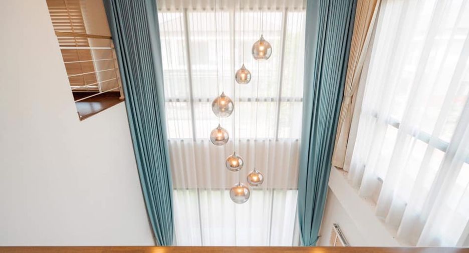 For rent and for sale 5 bedrooms house in Saphan Sung, Bangkok