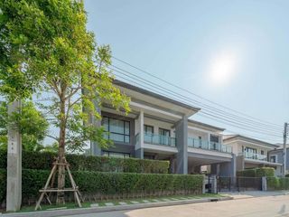 For rent and for sale 5 bedrooms house in Saphan Sung, Bangkok