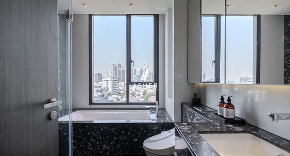 À louer 2 chambres condo à Khlong Toei, Bangkok