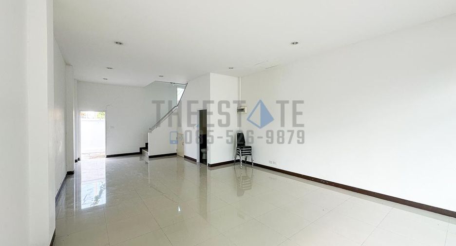 For rent and for sale 2 bed retail Space in Mueang Chiang Mai, Chiang Mai