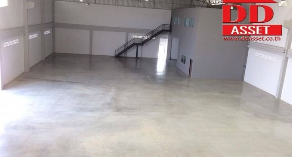 For sale 3 bed warehouse in Bang Sao Thong, Samut Prakan