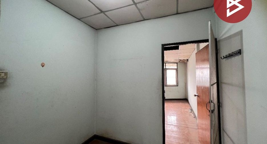 For sale 2 bed retail Space in Mueang Pathum Thani, Pathum Thani