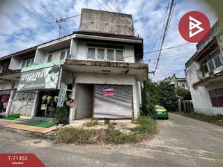For sale 2 Beds retail Space in Mueang Pathum Thani, Pathum Thani