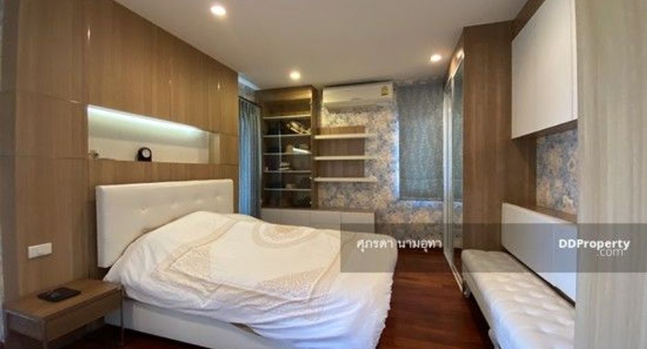 À vendre 5 chambres maison à Lat Phrao, Bangkok