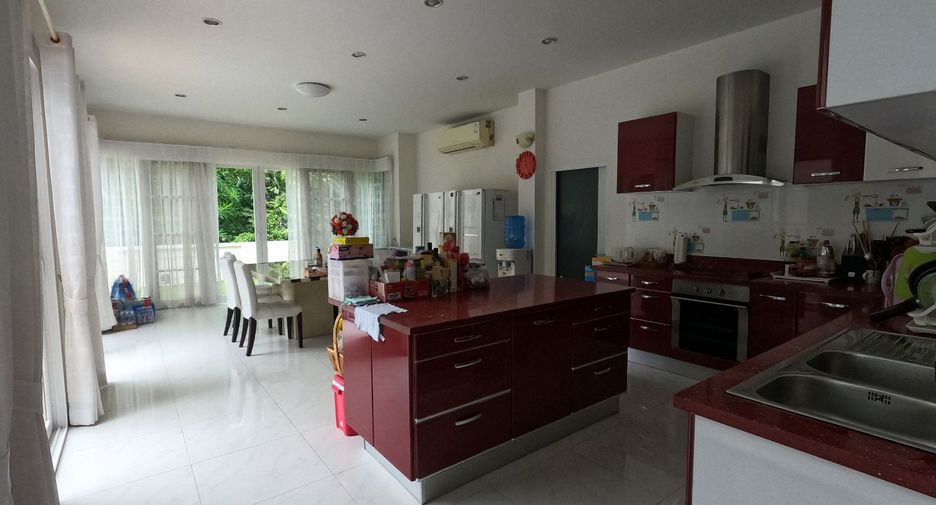 For rent and for sale 6 bedrooms villa in Mueang Phuket, Phuket