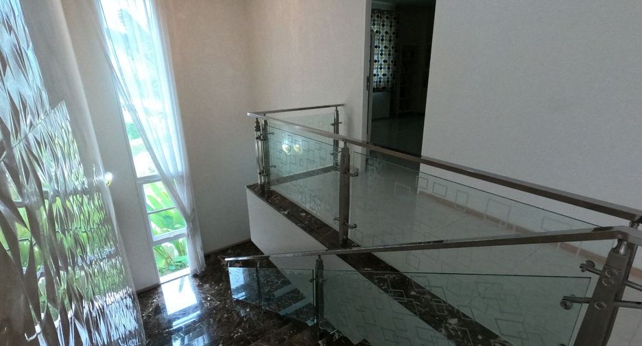 For rent and for sale 6 bedrooms villa in Mueang Phuket, Phuket