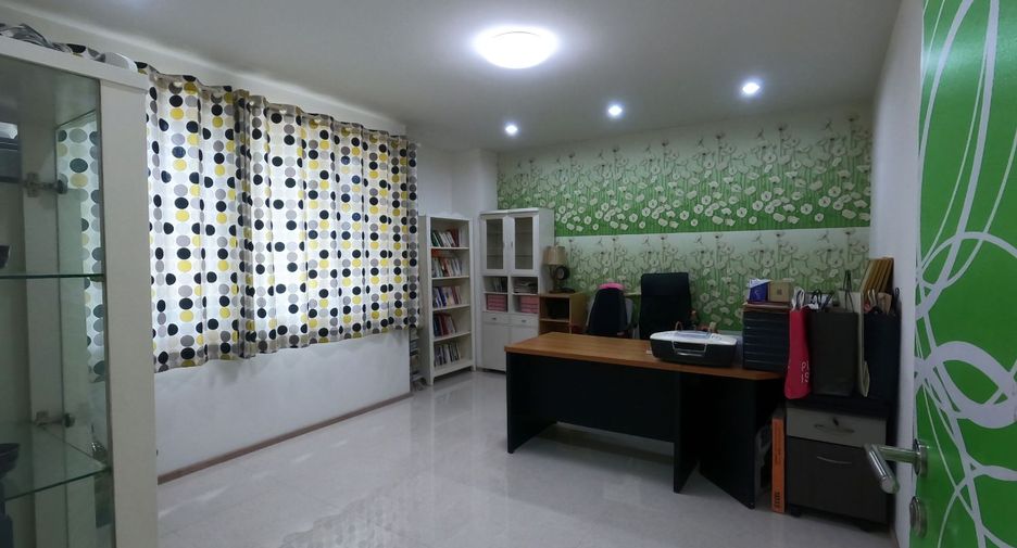 For rent and for sale 6 bedrooms villa in Mueang Phuket, Phuket