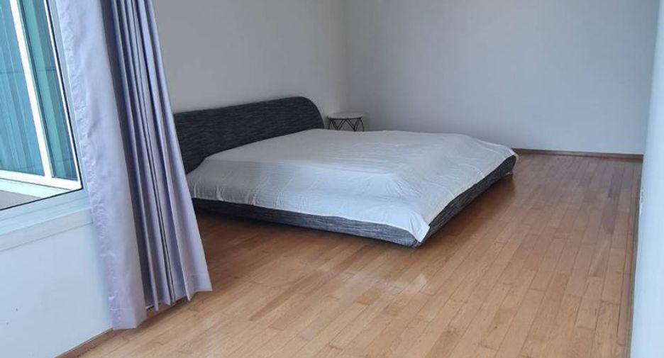 Аренда 3 спальни кондо в Сатхон, Бангкок