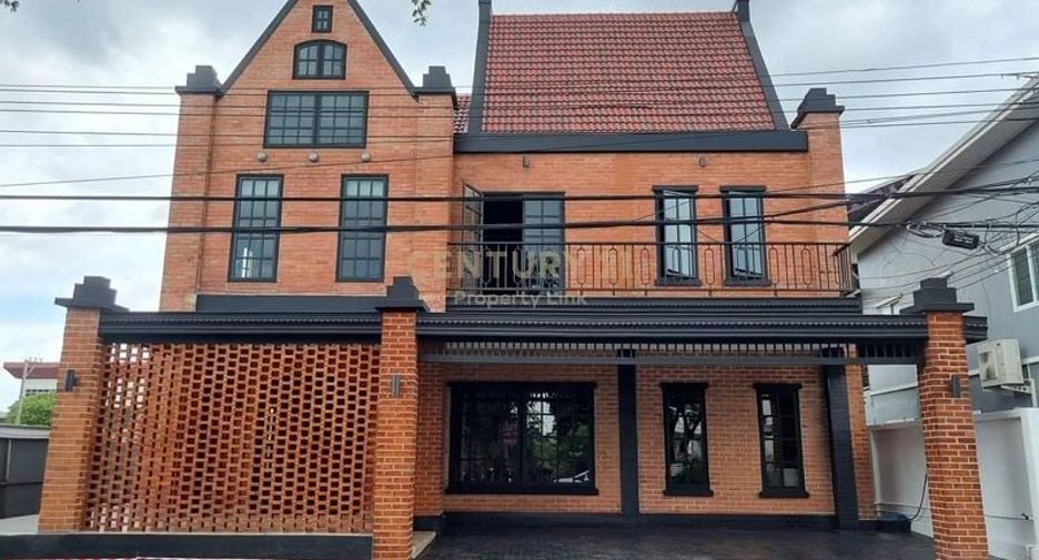For sale 2 bedrooms house in Saphan Sung, Bangkok
