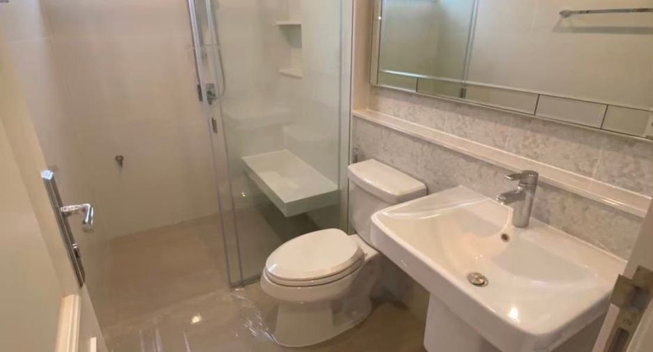 Haus zur Miete und zum Kauf mit 4 Zimmer in Bang Khen, Bangkok