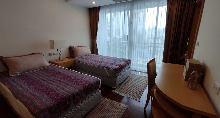 À louer 3 chambres appartement à Khlong Toei, Bangkok