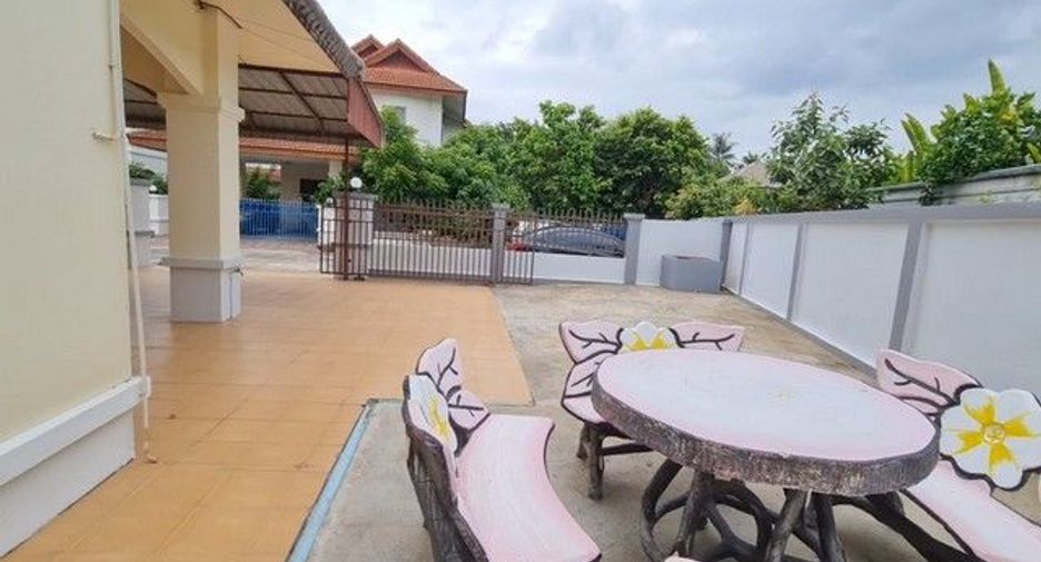 For rent 3 bedrooms house in San Sai, Chiang Mai