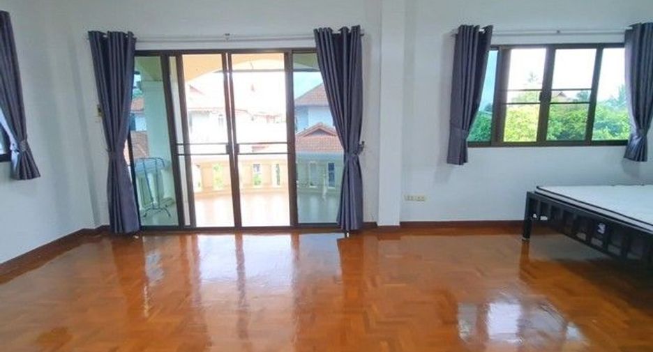 For rent 3 bedrooms house in San Sai, Chiang Mai