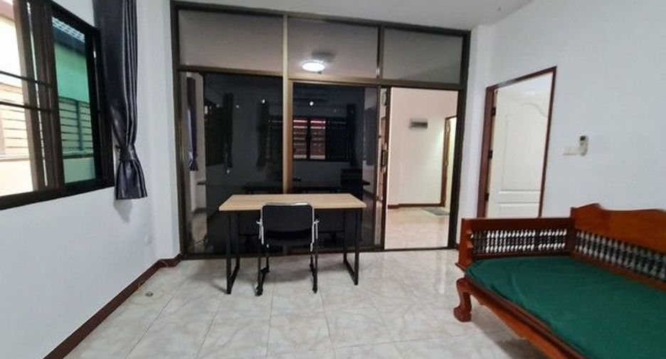 For rent 3 bedrooms house in San Sai, Chiang Mai