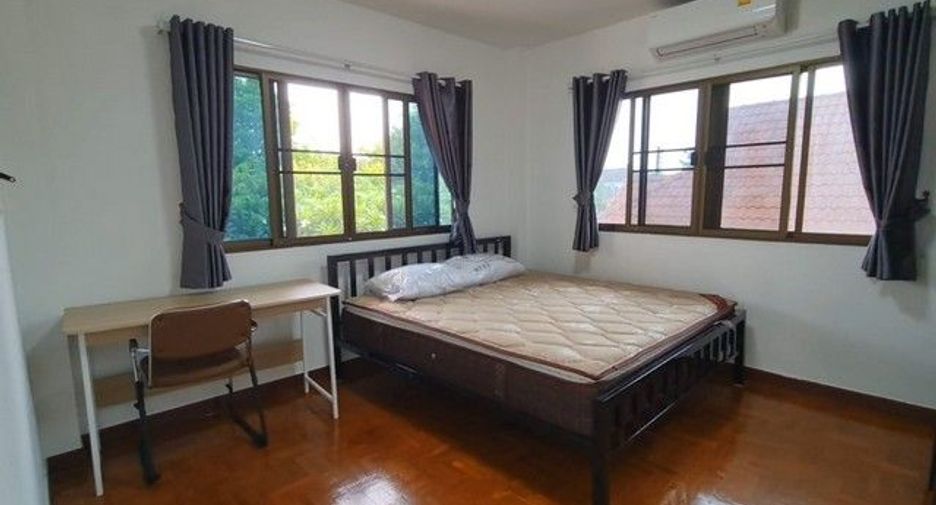 For rent 3 bedrooms house in San Sai, Chiang Mai