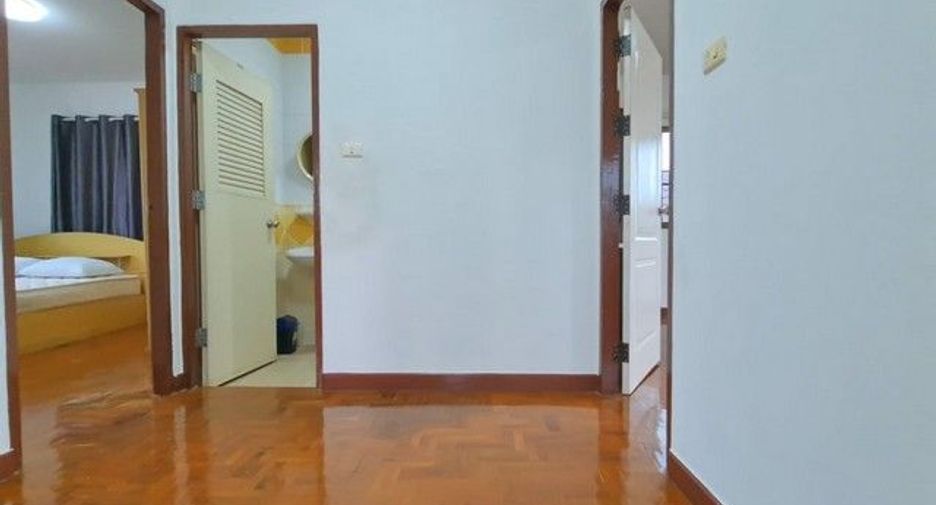 For rent 3 bedrooms house in San Sai, Chiang Mai