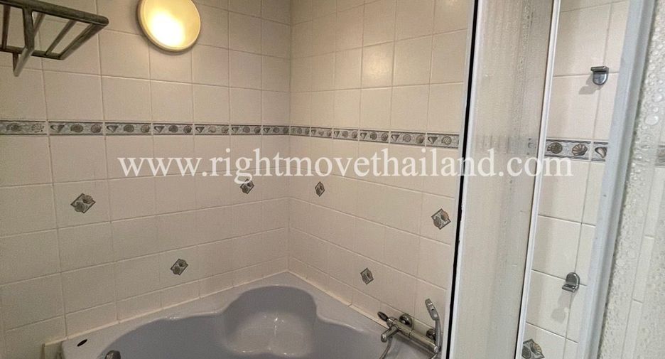 For sale 2 bedrooms condo in Phasi Charoen, Bangkok