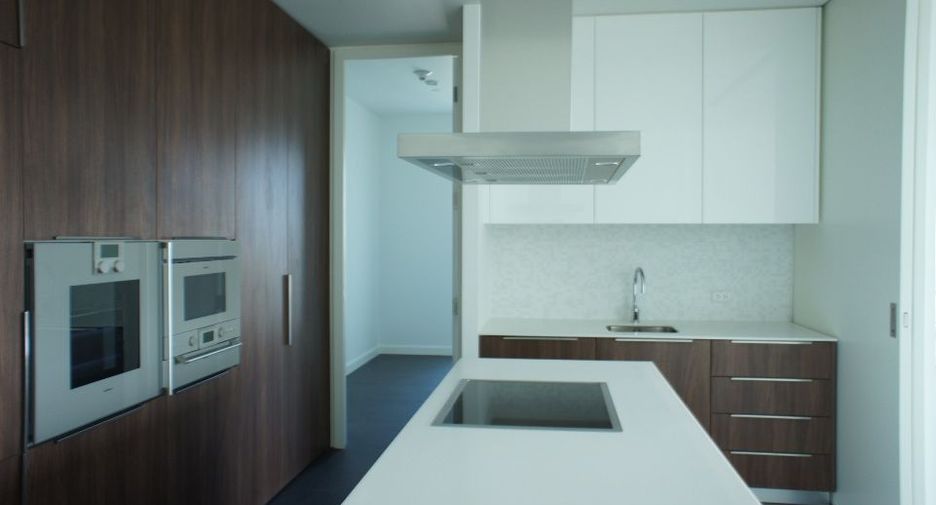 Продажа 3 спальни кондо в Патхум Щан, Бангкок