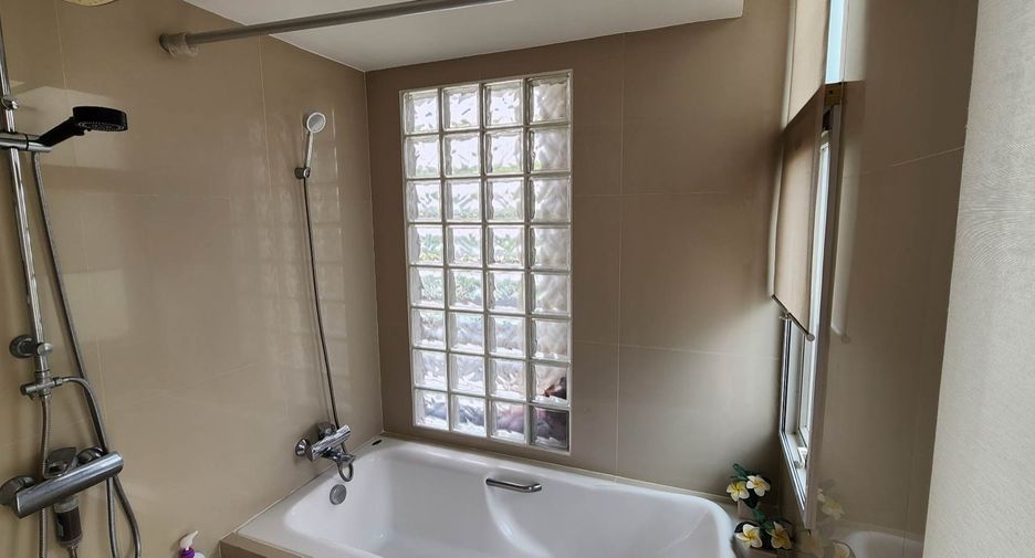 Condo en venta de 2 habitaciones en Mueang Chiang Mai, Chiang Mai