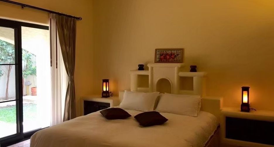 Villa en venta y en alquiler de 4 habitaciones en Bang Lamung, Chonburi