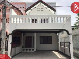 For sale 3 Beds townhouse in Mueang Uttaradit, Uttaradit