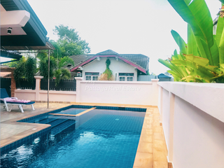 For sale 3 Beds villa in Pratumnak, Pattaya