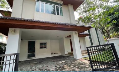 Casa en alquiler de 4 habitaciones en Pak Kret, Nonthaburi