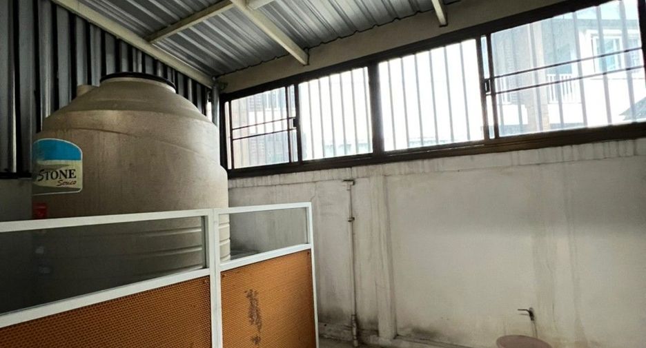 For sale 3 bedrooms retail Space in Mueang Chiang Mai, Chiang Mai